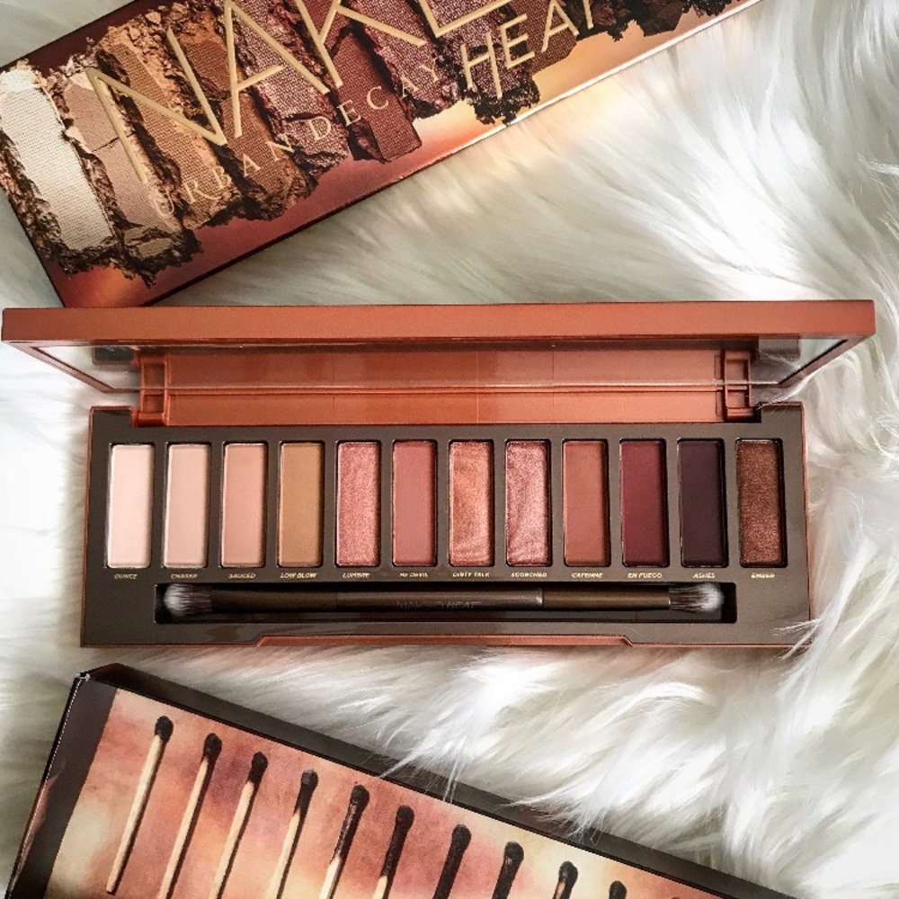 Urban Decay Naked Heat Eyeshadow Palette - Picture 2 of 2